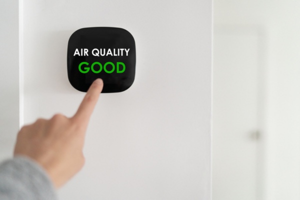 Indoor home air quality smart device to measure indoor air pollution
